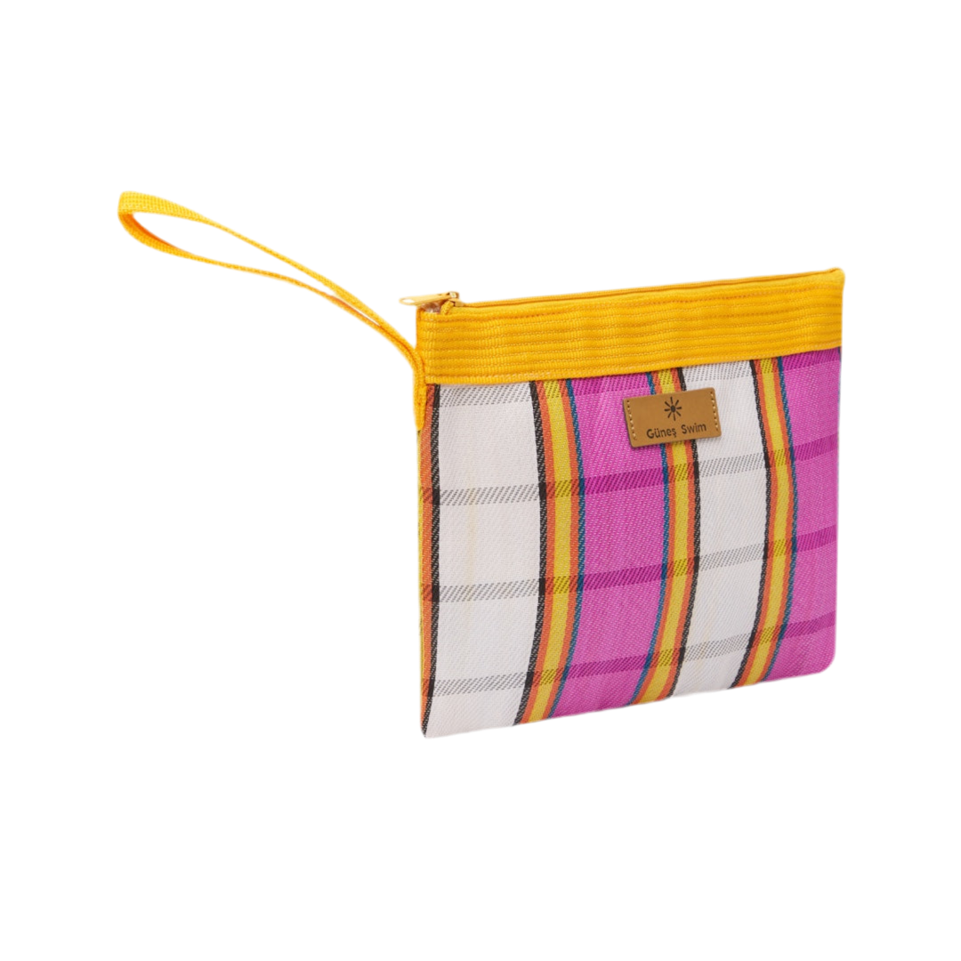 DOROTHY POUCH